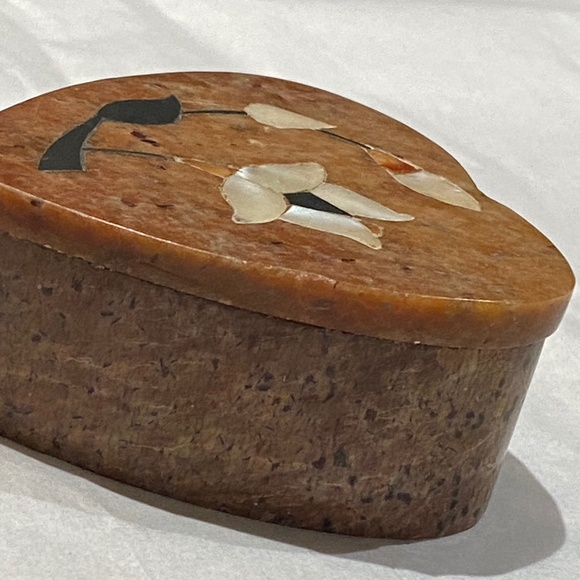 Heart Shaped Stone Trinket Box Inlaid Mother of Pearl
Jewelry Holder - Picture 9 of 13